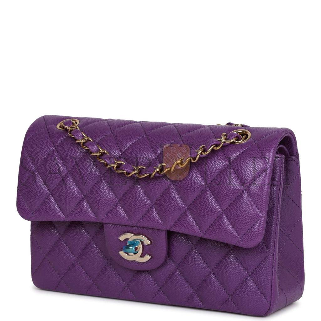 CHANEL SMALL CLASSIC DOUBLE FLAP PURPLE CAVIAR LIGHT GOLD HARDWARE (23*13*6cm)